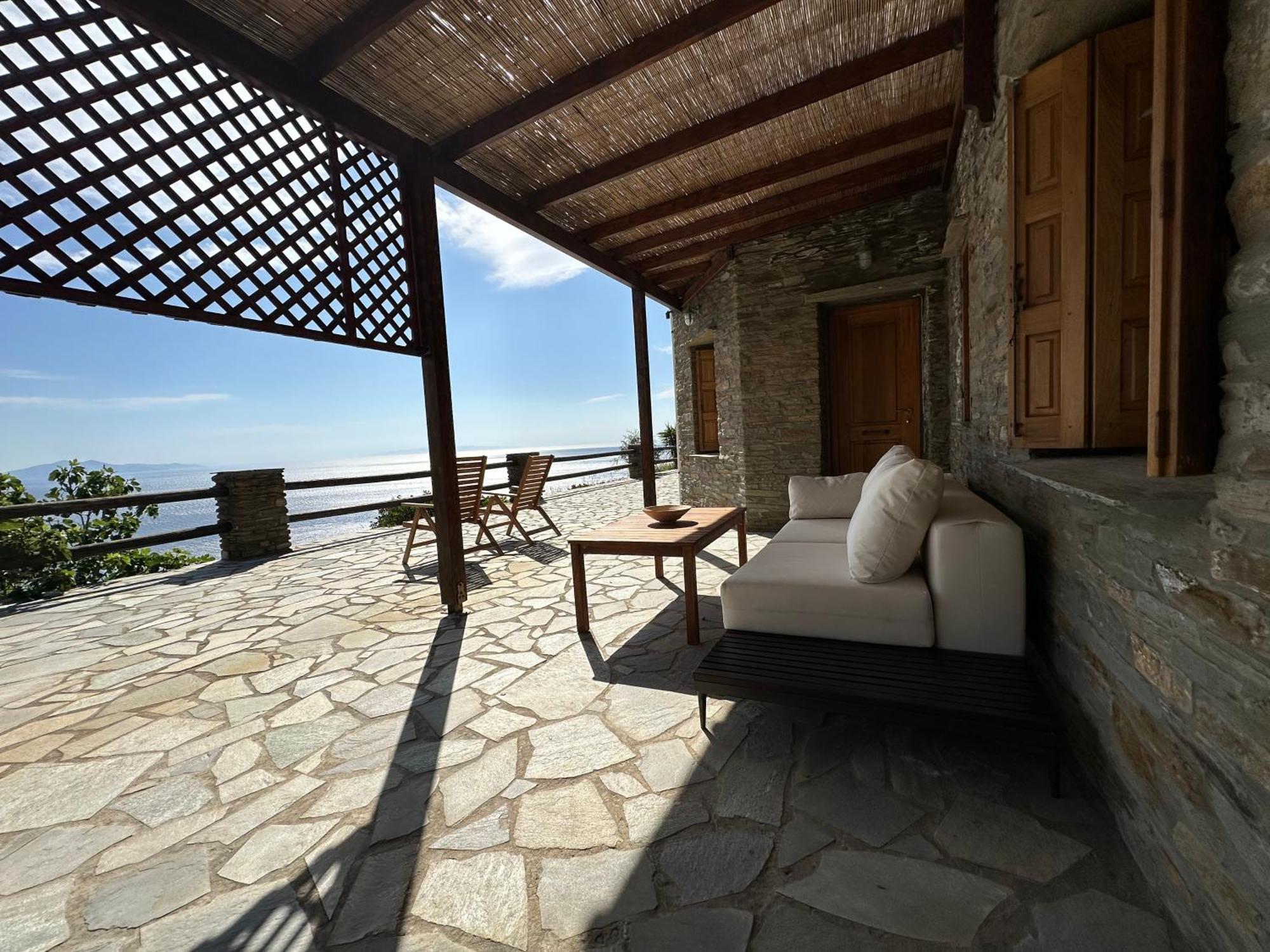 Andros Escape * Korthio